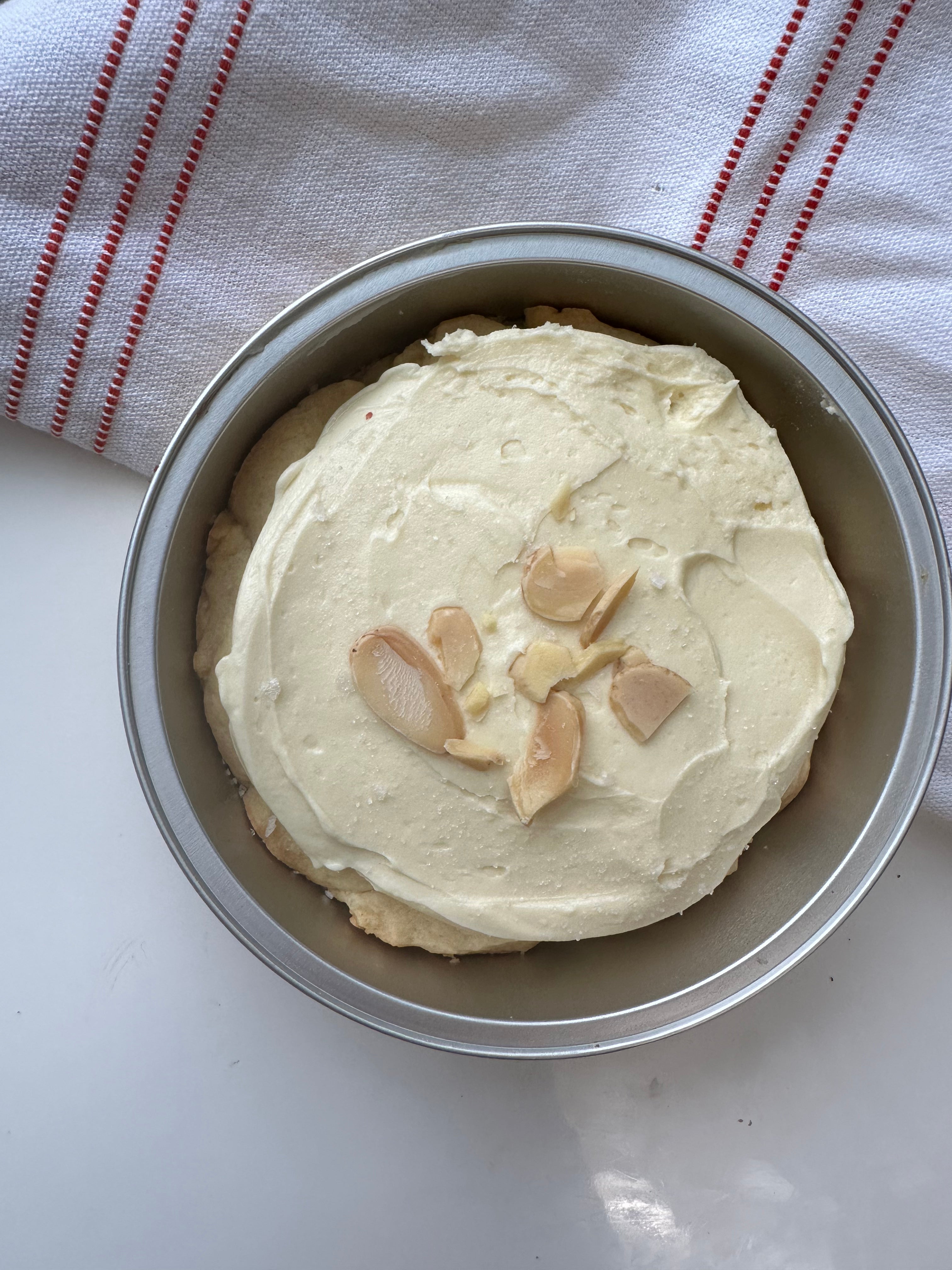 Mini Wedding Cookie Cake